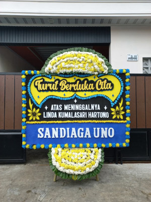 Papan Bunga Duka di Medari